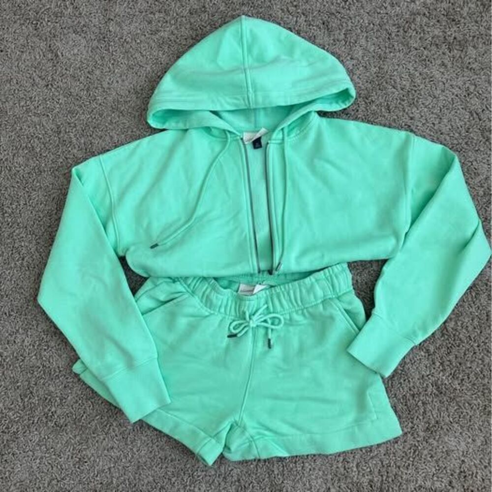 Universal Thread Mint Green Hoodie and Shorts Set